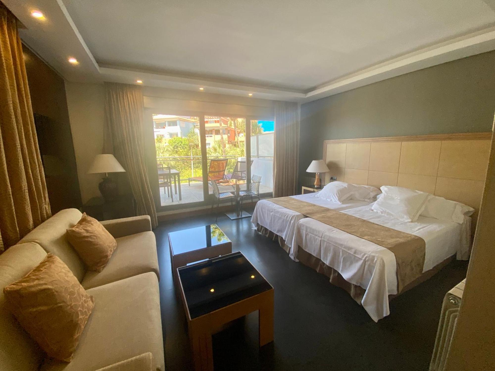 Artplatinum Suites&Apartments Бенальмадена Екстер'єр фото